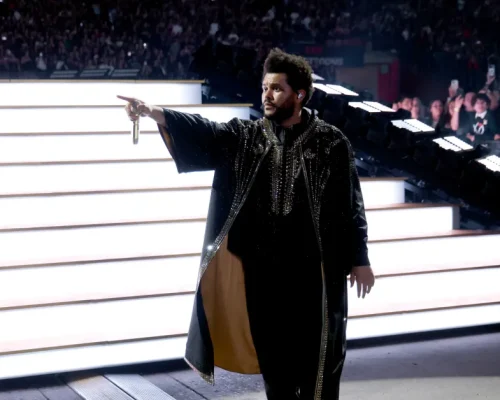 The-Weeknd-After-Hours-Til-Dawn-2025-Stadium-Tour-Phoenix-may-2025-billboard-1548